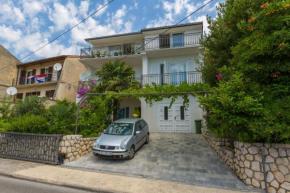 Apartments Dorijan and Karlo